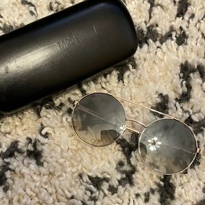 McQueen round aviator sunglasses.